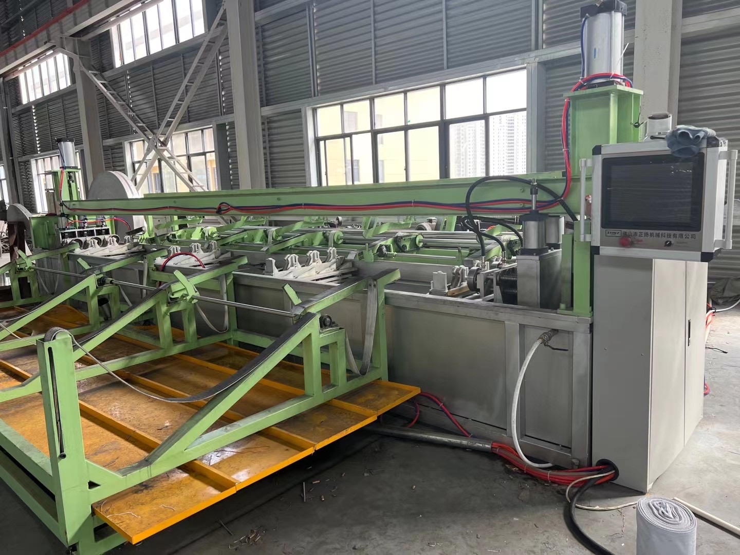 آلة الاختبار الهيدروستاتيكي